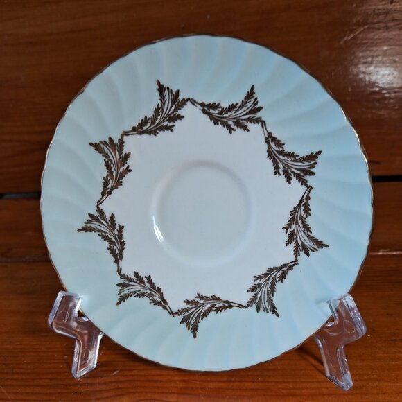 Vintage Foley Bone China Wyvern collection Teacup and Saucer - Picture 4 of 7